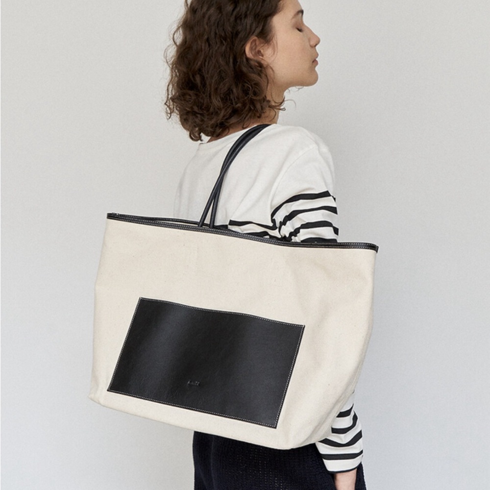 W concept Autt Leather Strap Canvas Tote Bag